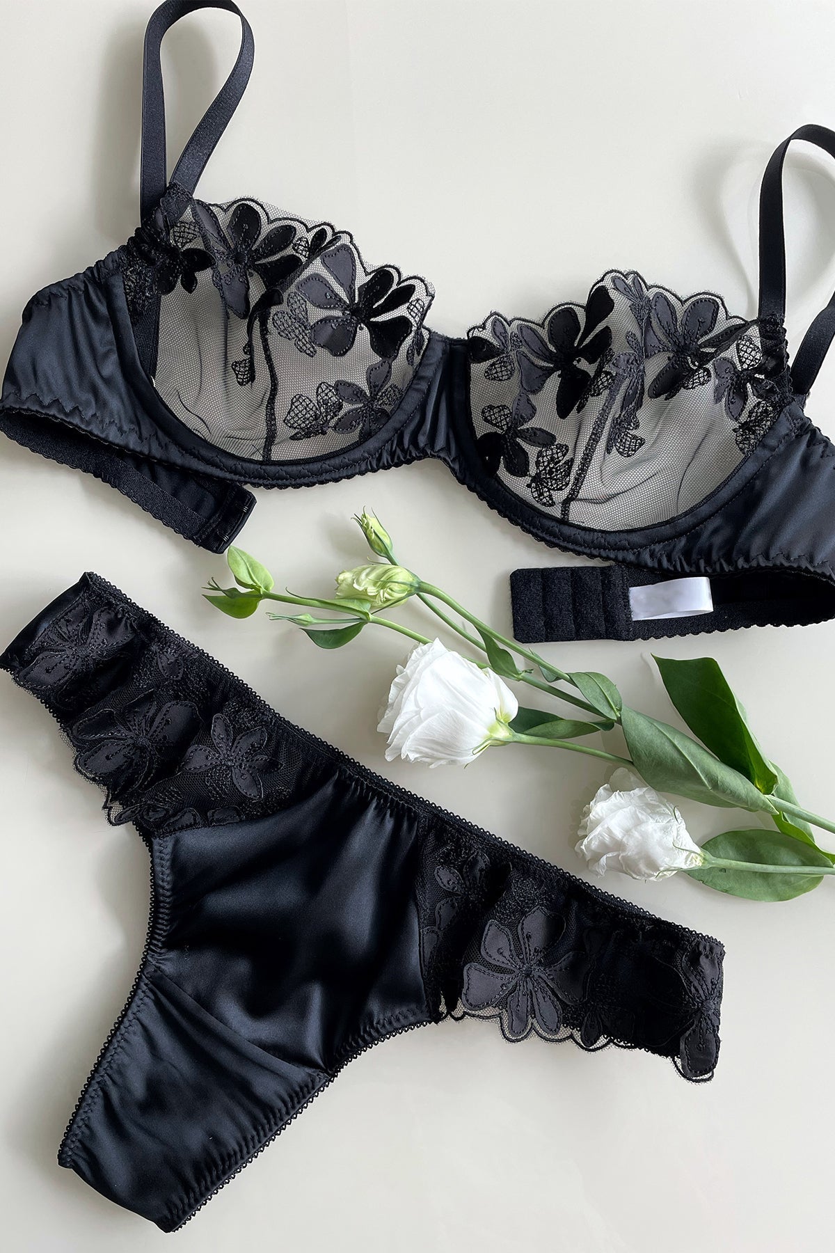Bloom Black Lingerie Set - Angie's showroom